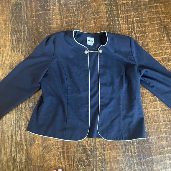 Vintage Jacket - Picture 11 of 12